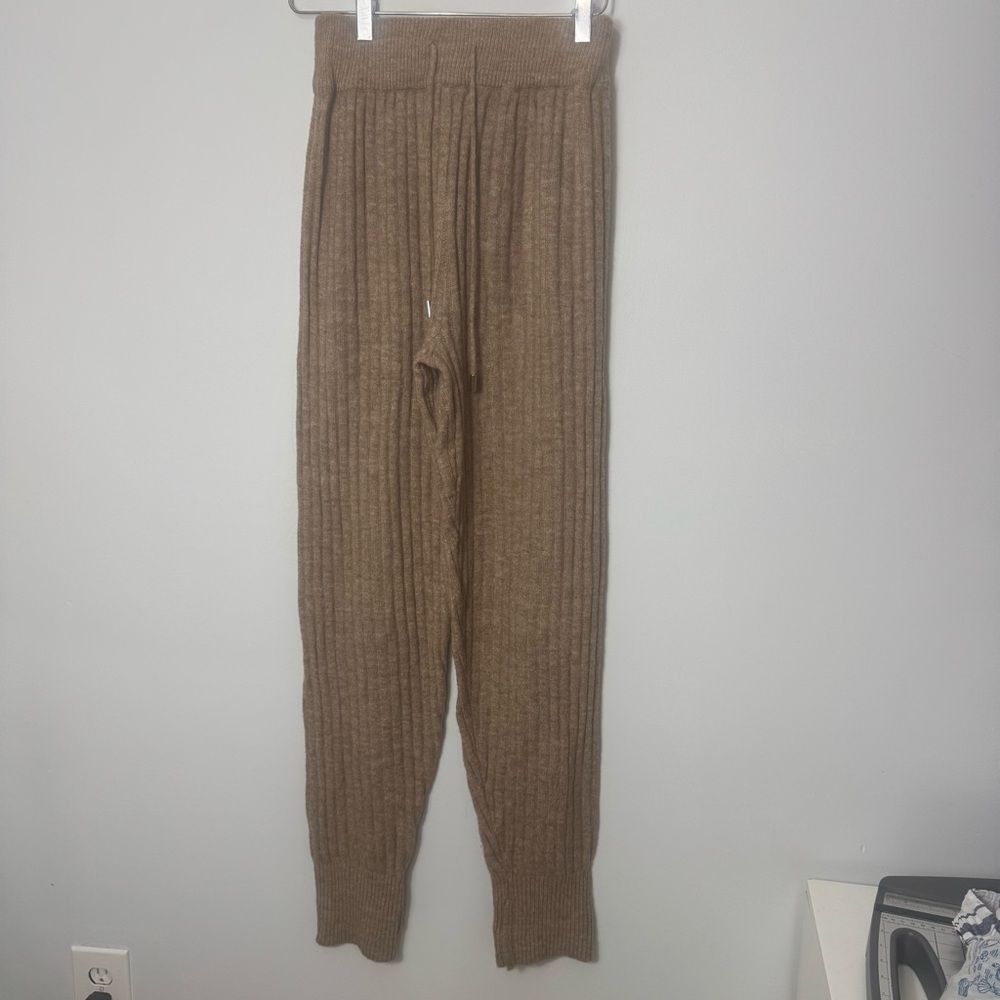 Free People NWT ARound the Clock Jogger size Medium 2104